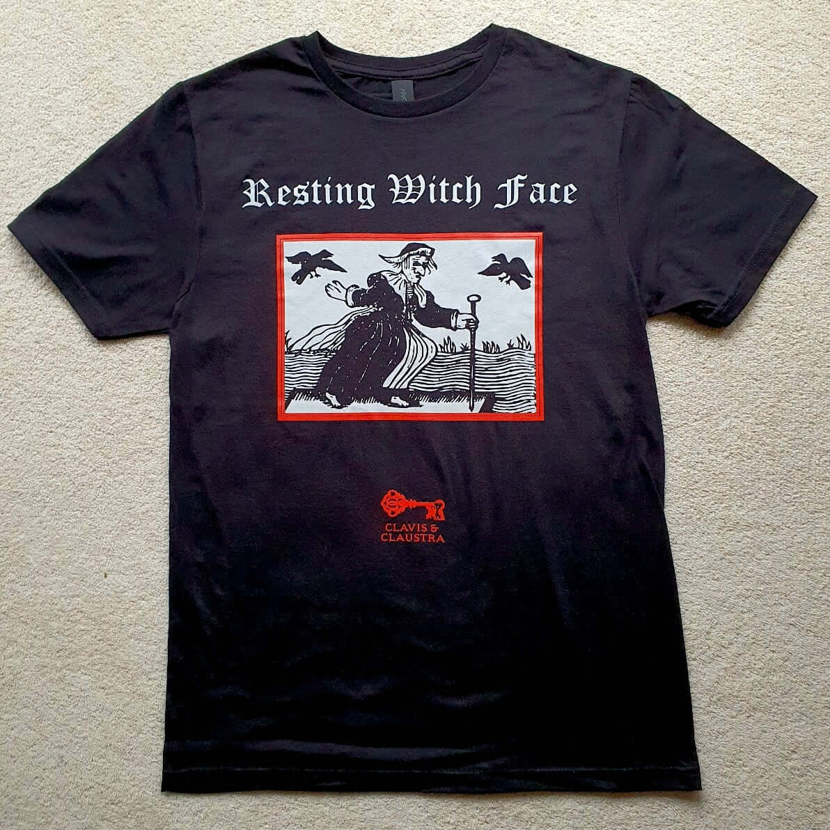 All Rolled Up Resting Witch Face tričko unisex černé