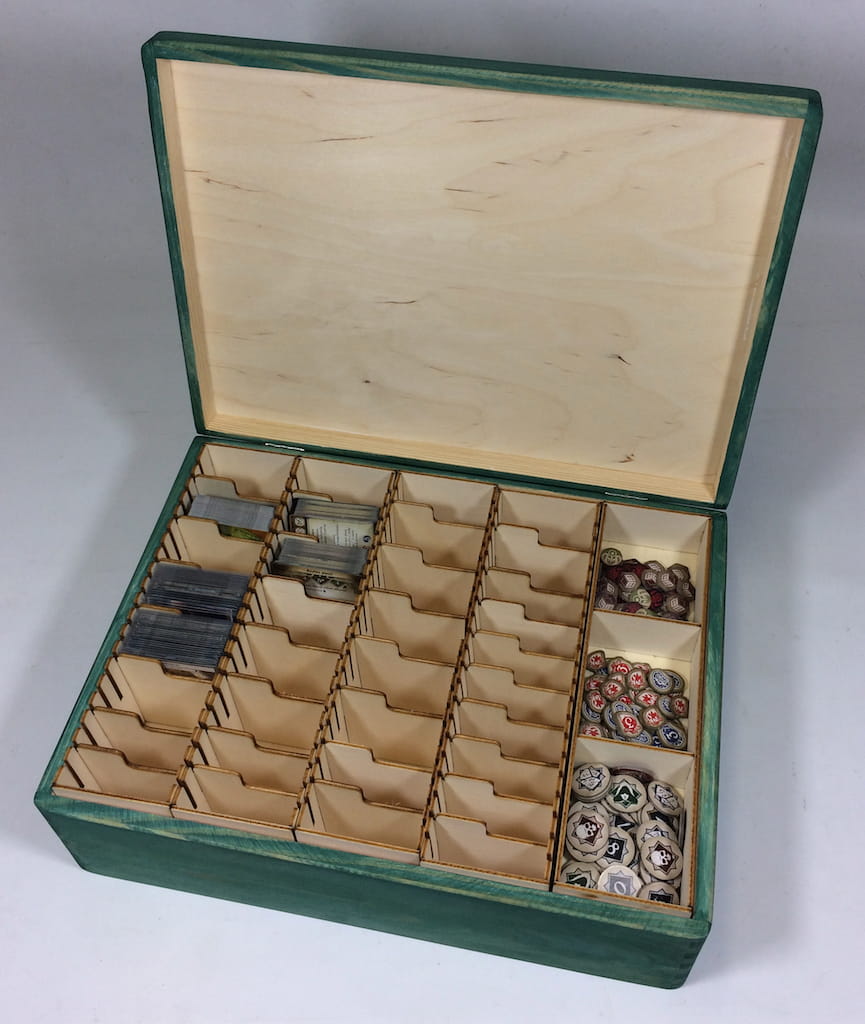 Geek Mod 3 draci 2018 box na karty 1400 karet dřevěný