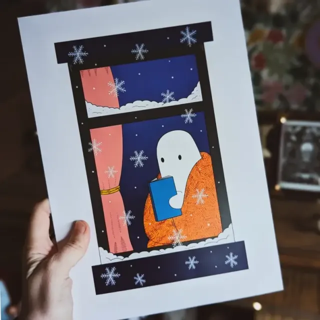 All Rolled Up Cosy Snowy Window Ghost plakát A4