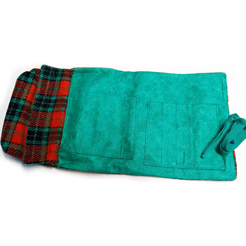 All Rolled Up Sumptuous Buffoonery Harris Tweed vak na kostky