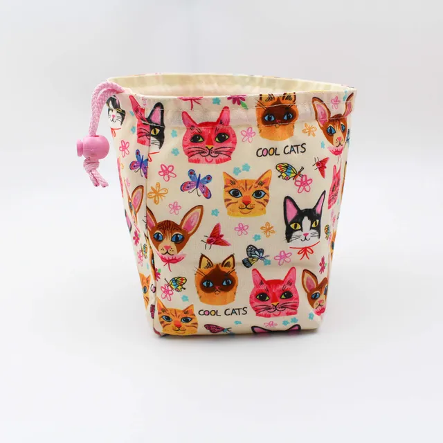 All Rolled Up ARU of Holding Cool Cats sáček na kostky 15 cm