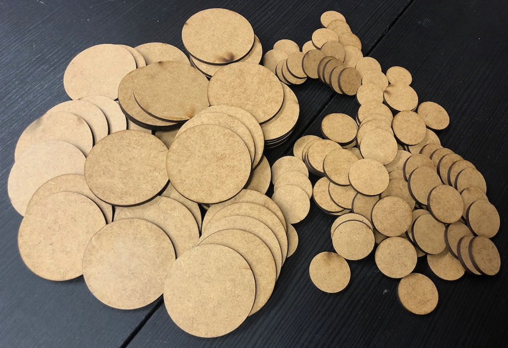 Geek Mod báze do tokenů HDF podstavce 150 ks 20–50 mm