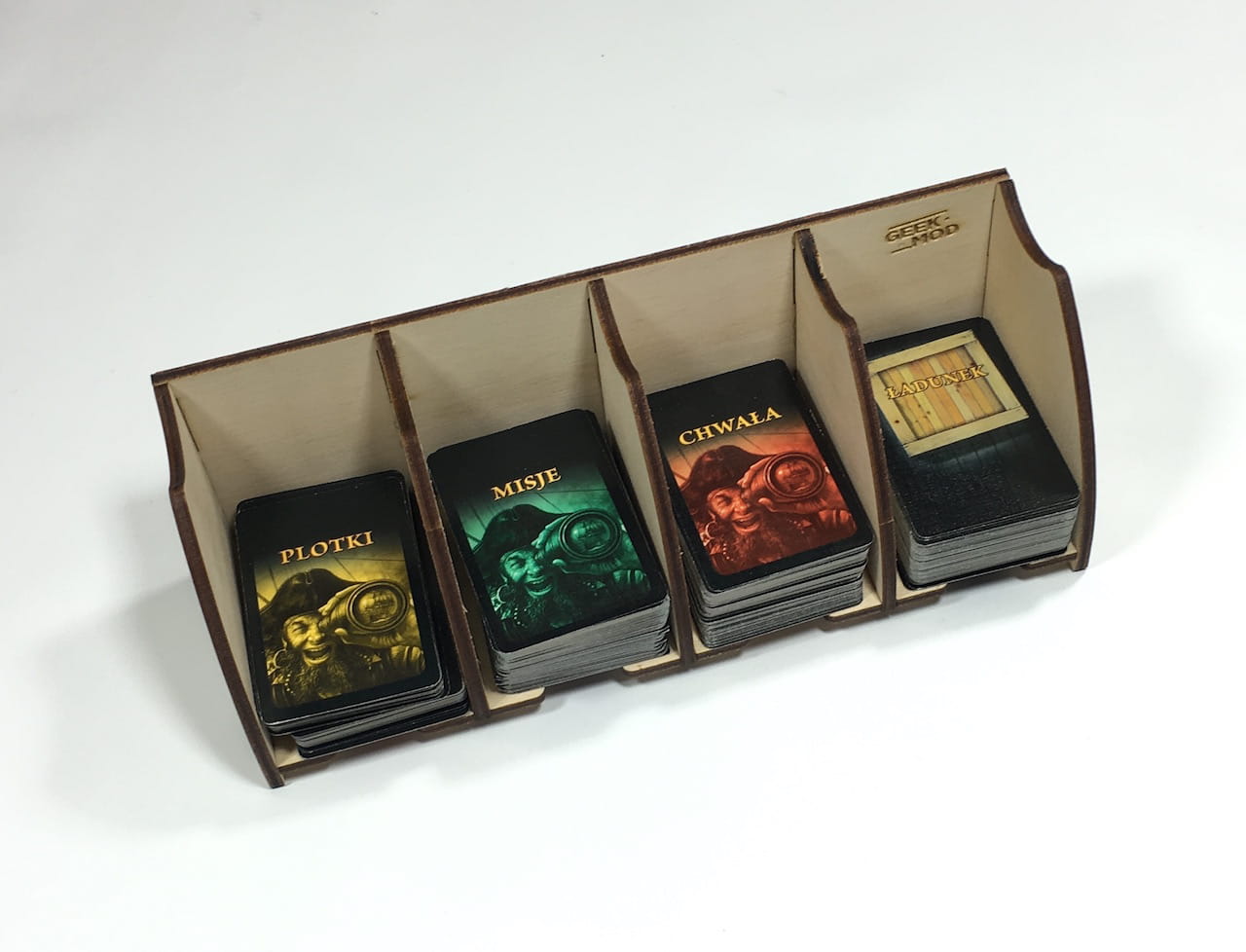 Geek Mod 4S podavač na karty 44x68 mm čtyřkomorový