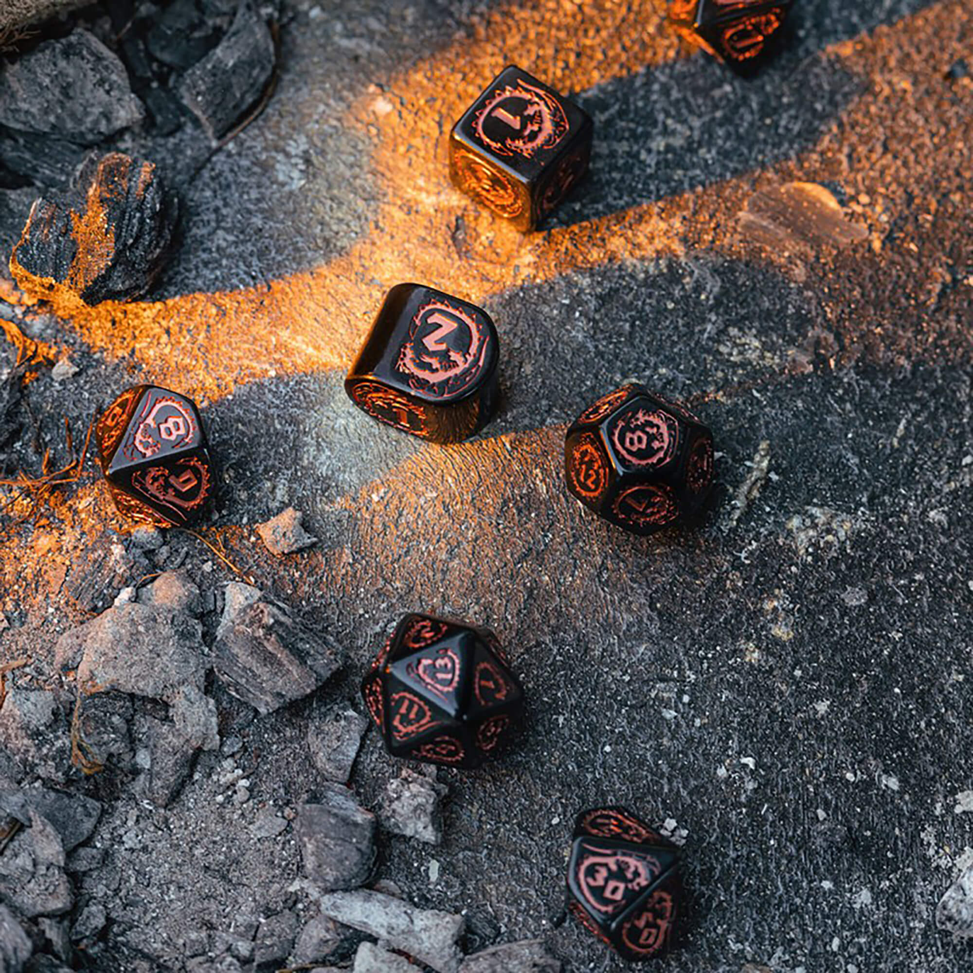 Q-Workshop Dragons Modern Black Copper sada kostek 7 ks