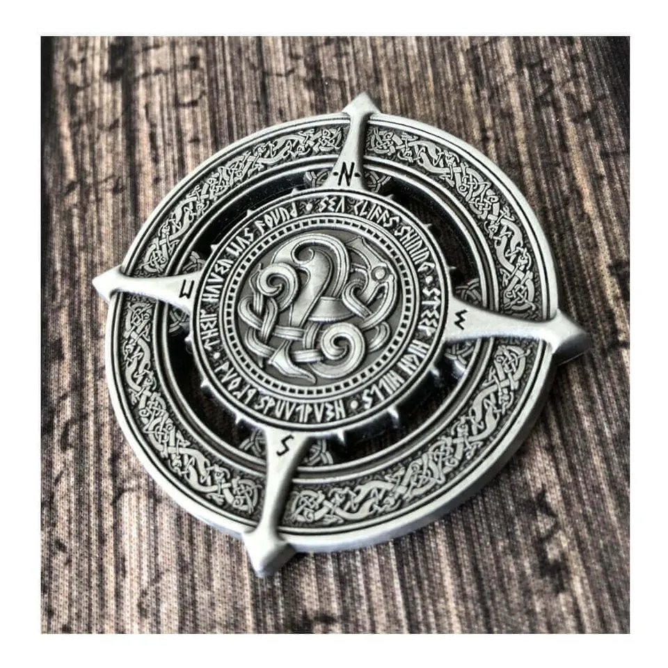 Handiwork Games Beowulf Compass Rose kovový žeton