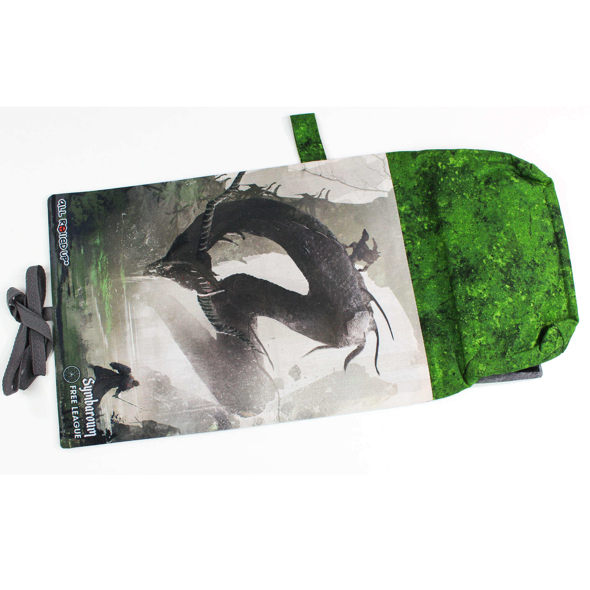 All Rolled Up Symbaroum Lindwurm rolovací pouzdro na kostky