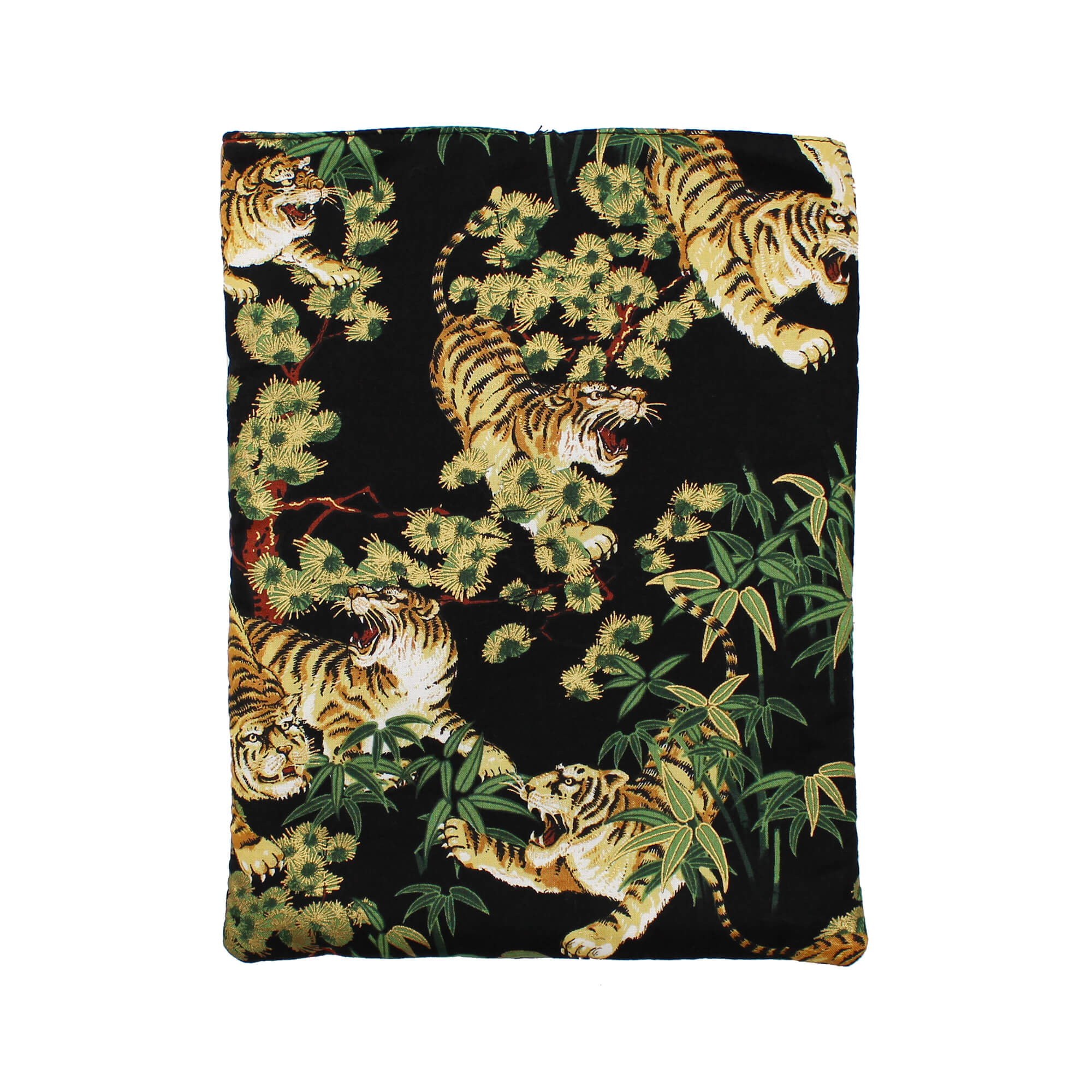 All Rolled Up Eye of the Tiger obal na knihu a tablet tygři