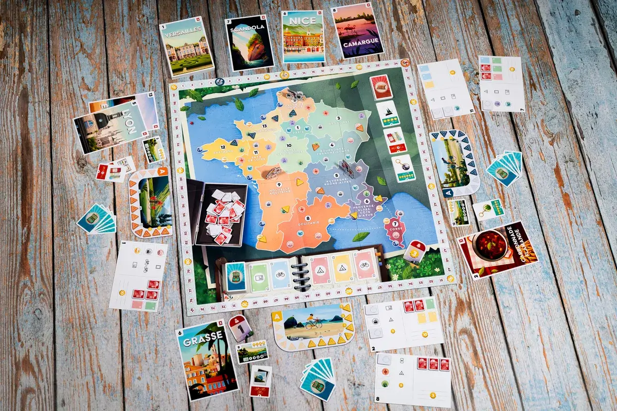 All Rolled Up Postcards desková hra s promokartami