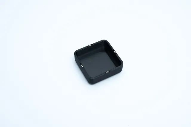 Geek Mod Mag Box čtvercová krabička na žetony 68 mm