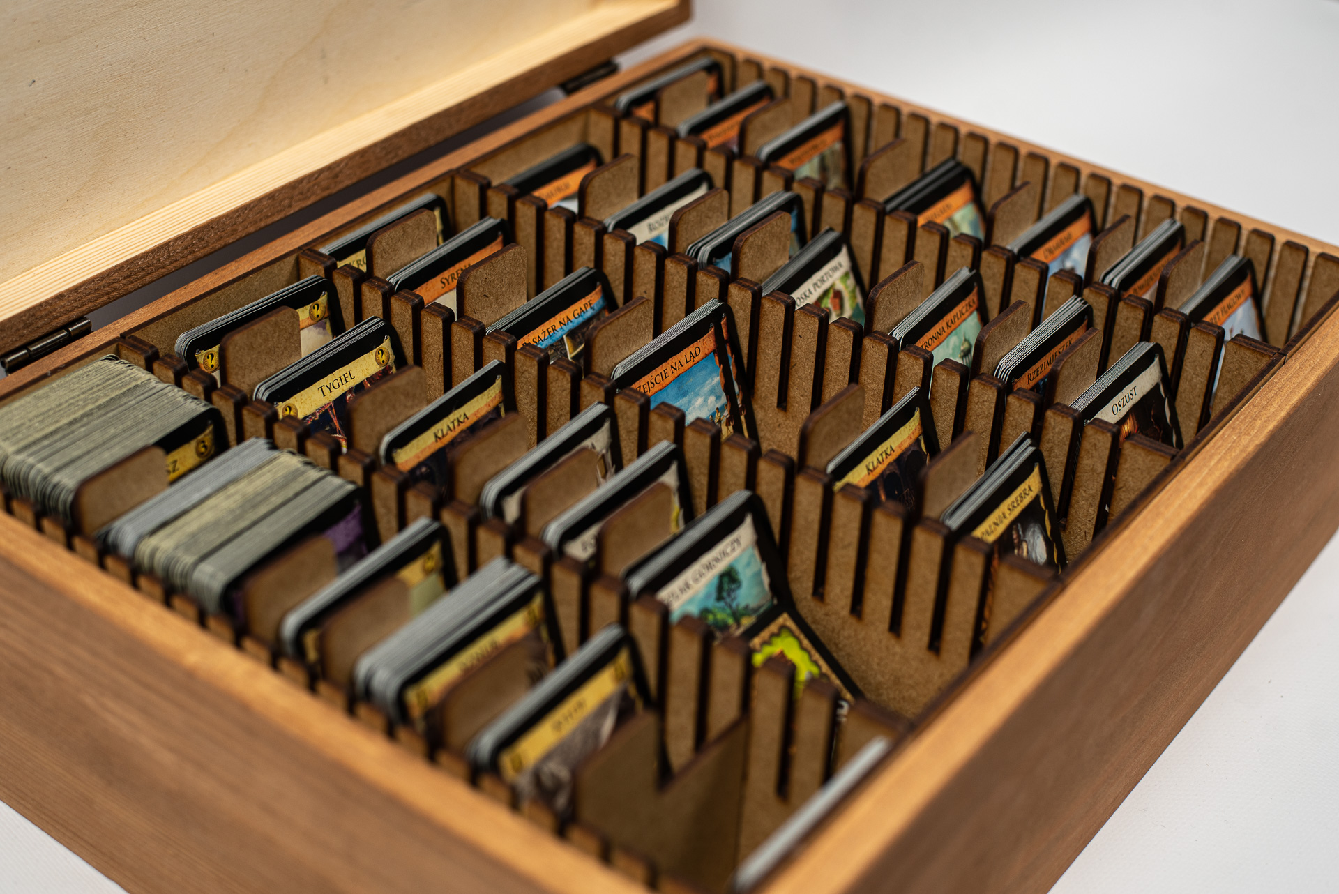 Geek Mod Dominion box na karty vzor 2