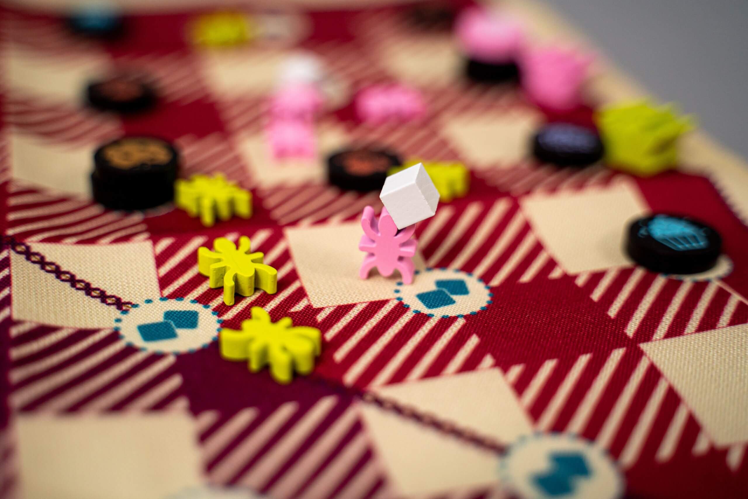 All Rolled Up Gingham desková hra strategická