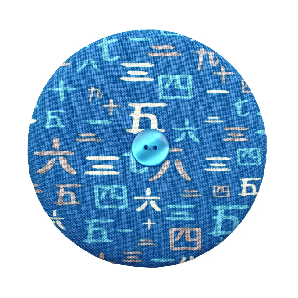 All Rolled Up Kanji Blue držák na karty modrý