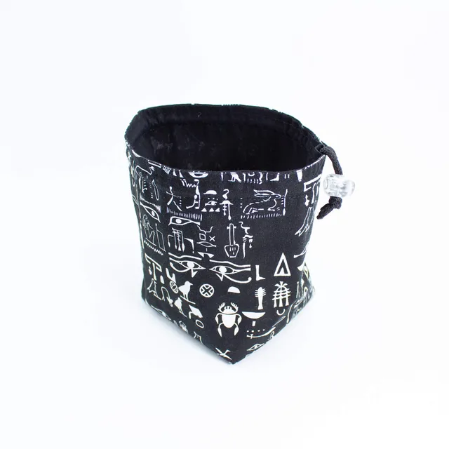 All Rolled Up ARU of Holding Hieroglyphs Black pytlík