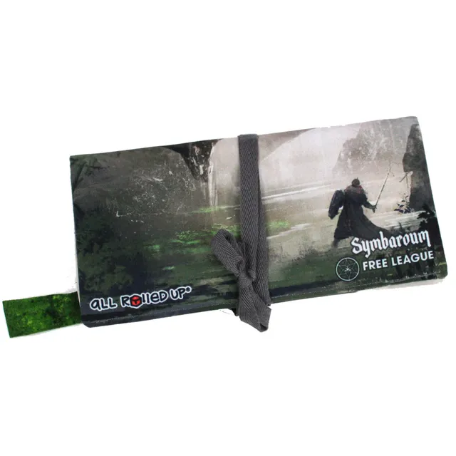 All Rolled Up Symbaroum Lindwurm rolovací pouzdro na kostky