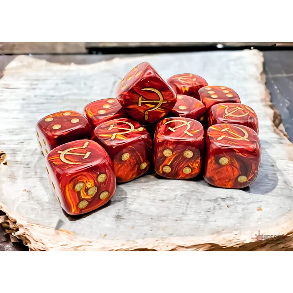 Chessex Soviet Union Scarab D6 sada 12 kostek 16mm