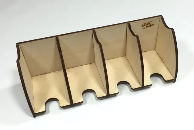 Geek Mod 4S podavač na karty 44x68 mm čtyřkomorový