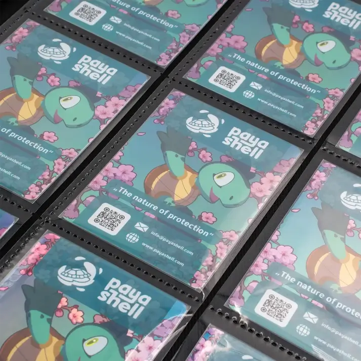 All Rolled Up Resiplush 18-Pocket album na karty vínové