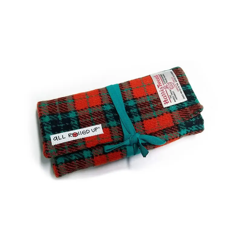 All Rolled Up Sumptuous Buffoonery Harris Tweed vak na kostky