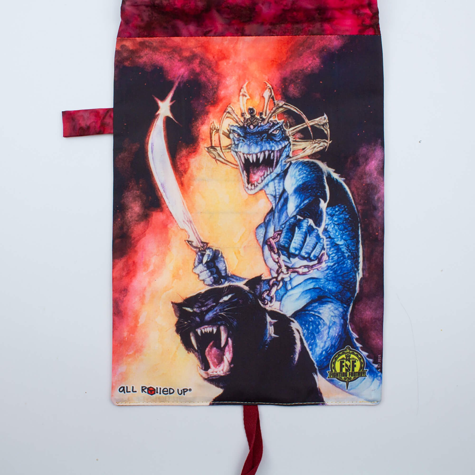 All Rolled Up Fighting Fantasy Island of the Lizard King rolovací pouzdro